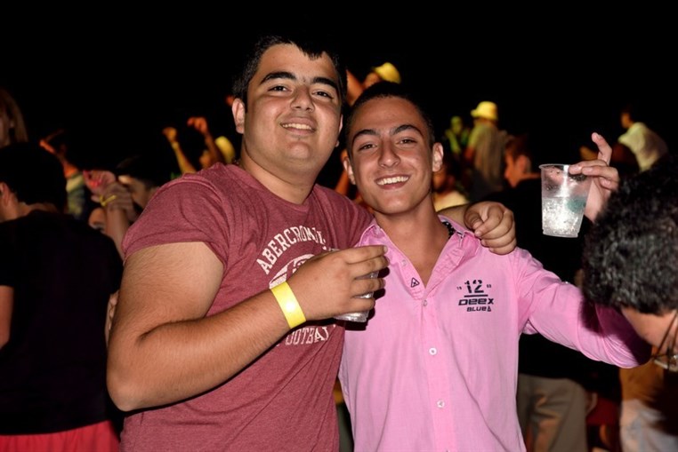 Seas the night party